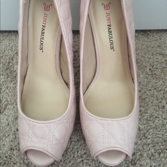 Peep toe pump - Picture 2 of 8
